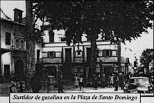 Surtidor de gasolina en a Plaza de Santo Domingo